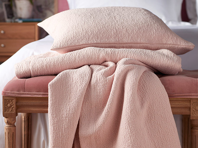 Luxury Bedding Bed Linen Duvets Pillows Secret