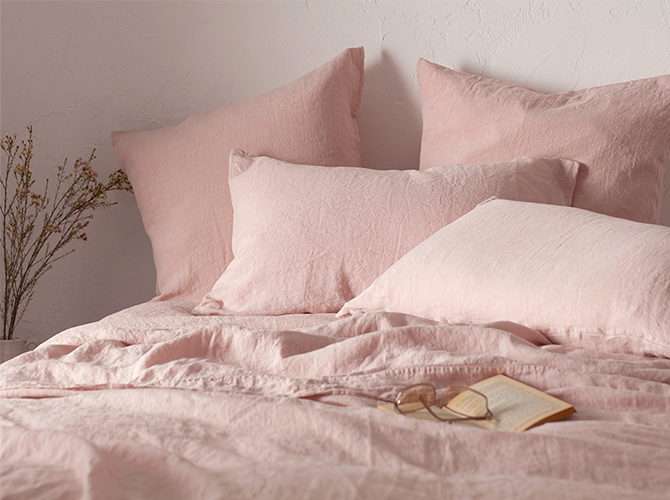 How to Pick the Perfect Colour for Your Bedroom