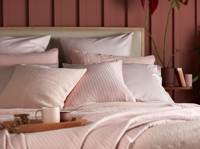 Our Colour Crush: 5 Tips for Giving Your Bedroom a Blush Pink Pop