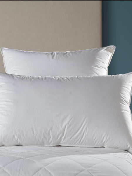 Superhero Natural Bedding - 100% Hungarian Goose Down