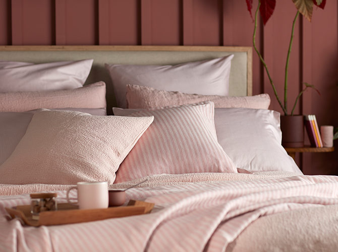 Our Colour Crush: 5 Tips for Giving Your Bedroom a Blush Pink Pop