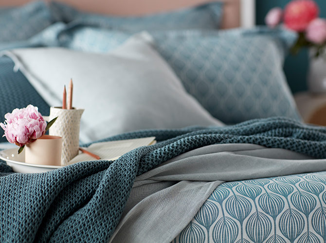 How To Mix Patterns and Prints